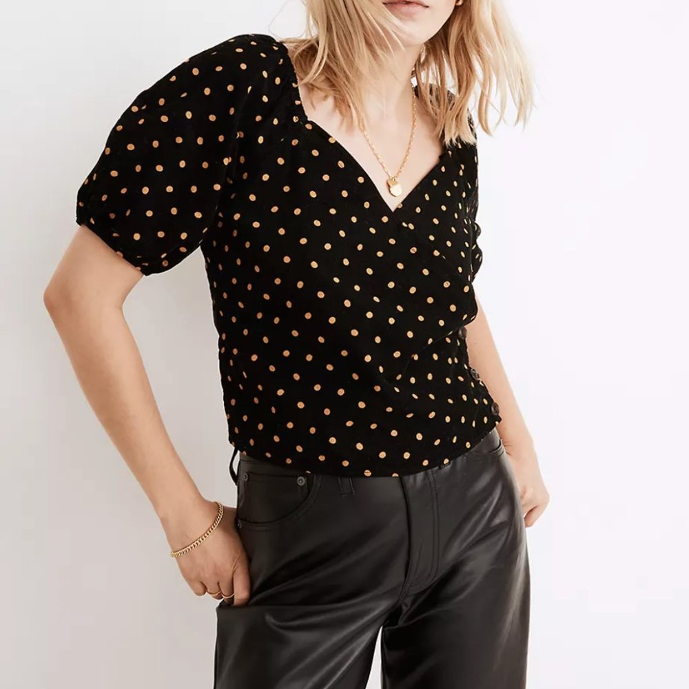 MADEWELL Corduroy Puff Sleeve Wrap Top in Oval Gold Dot (Black)